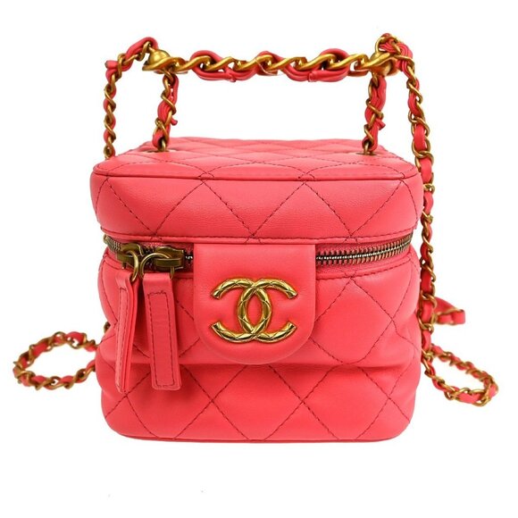CHANEL Handbags - Chanel Pink Lambskin Vanity Shoulder Bag NQ00759